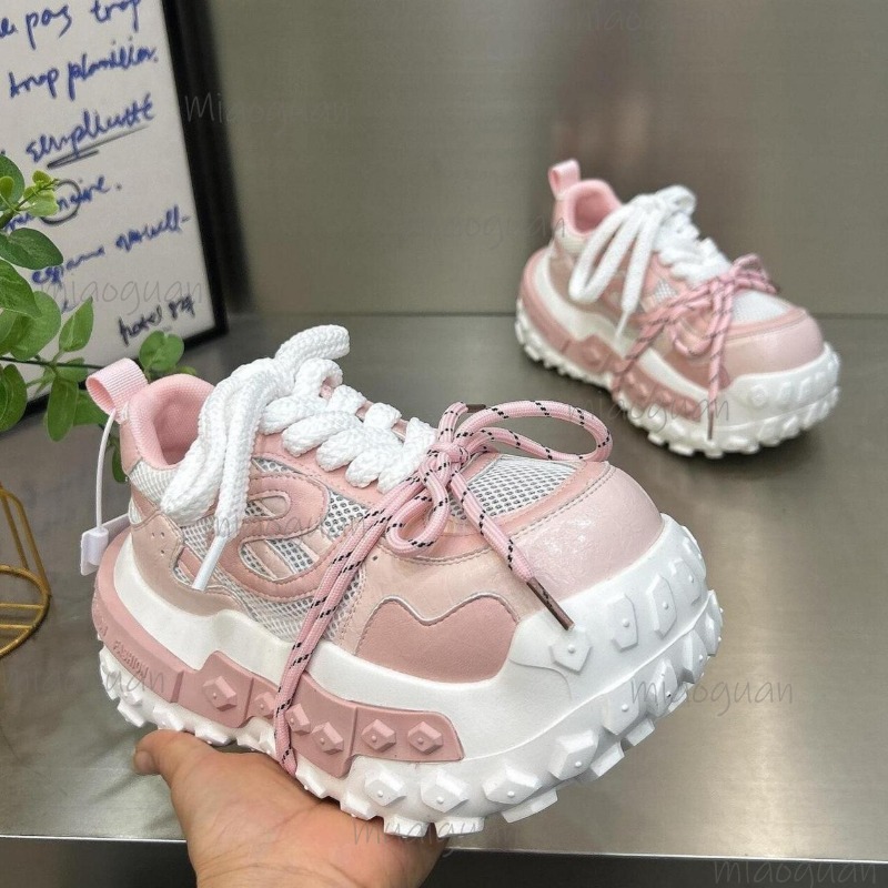 Guipure Lace Panel - Damskie masywne sneakersy na platformie, oddychające,