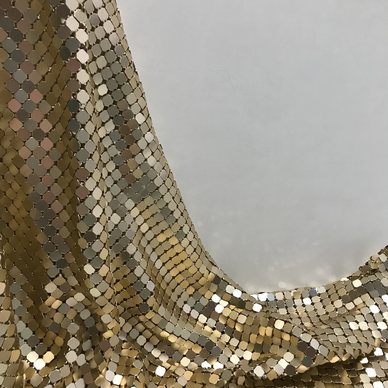 Złota aluminiowa metalowa tkan – Crystal Mesh Fabric recenzja i cena