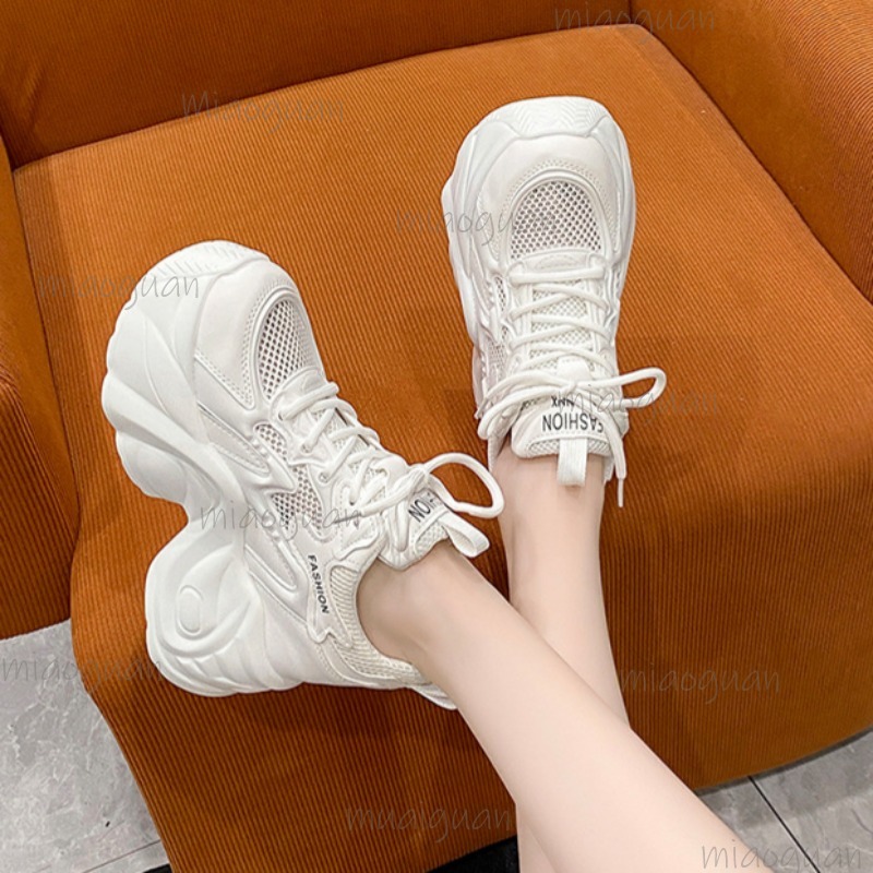 Damskie przewiewne sneakersy n – Guipure Lace Panel recenzja i cena